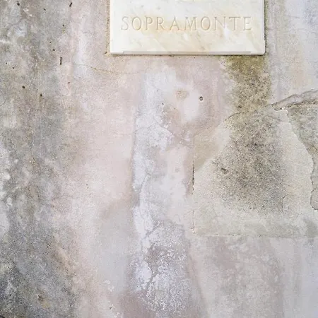 Sopramonte Exclusive * Capri